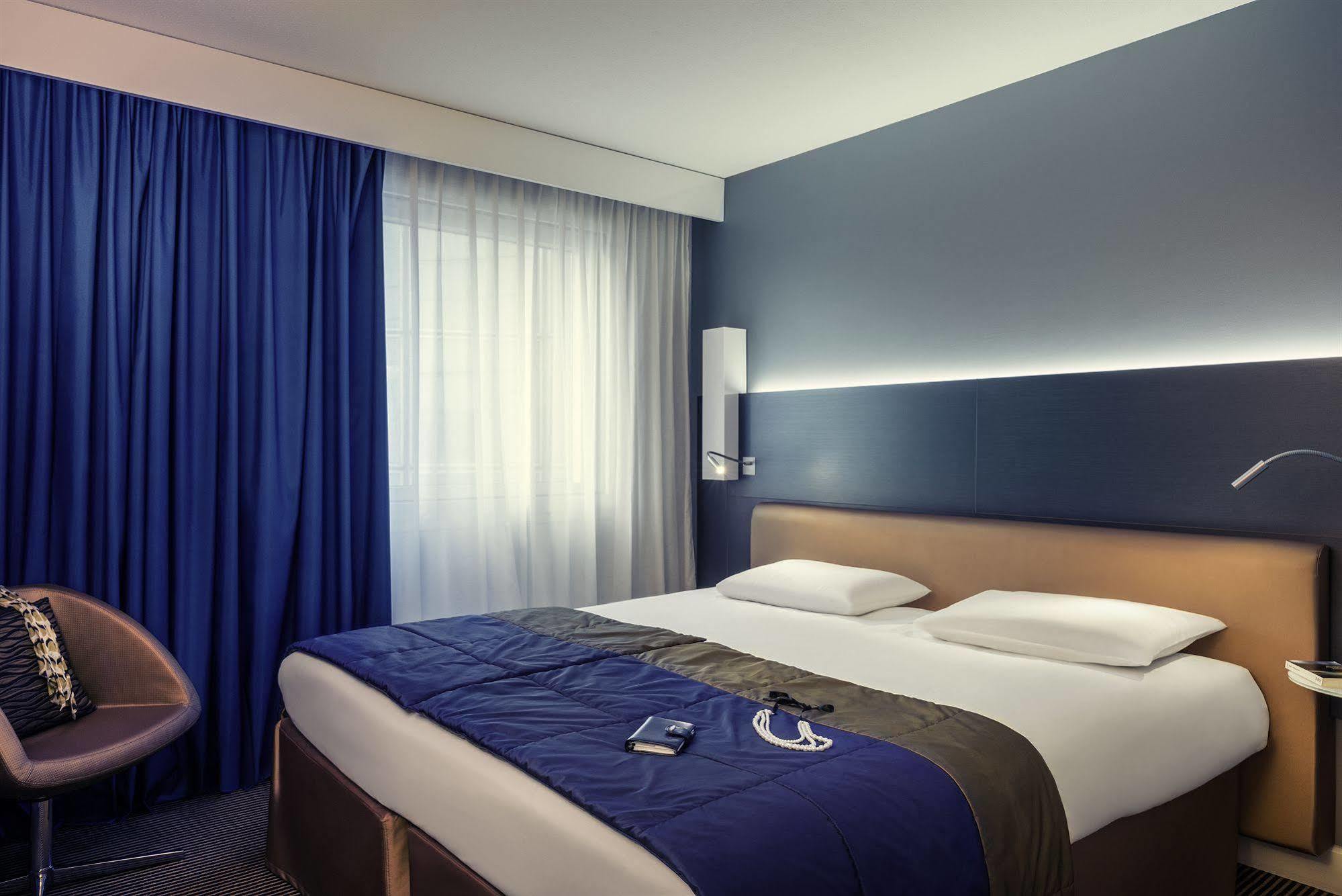 Hotel Mercure Paris Massy Gare Tgv